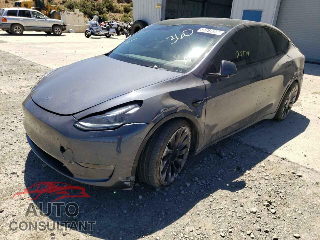 TESLA MODEL Y 2021 - 5YJYGDEF8MF157754