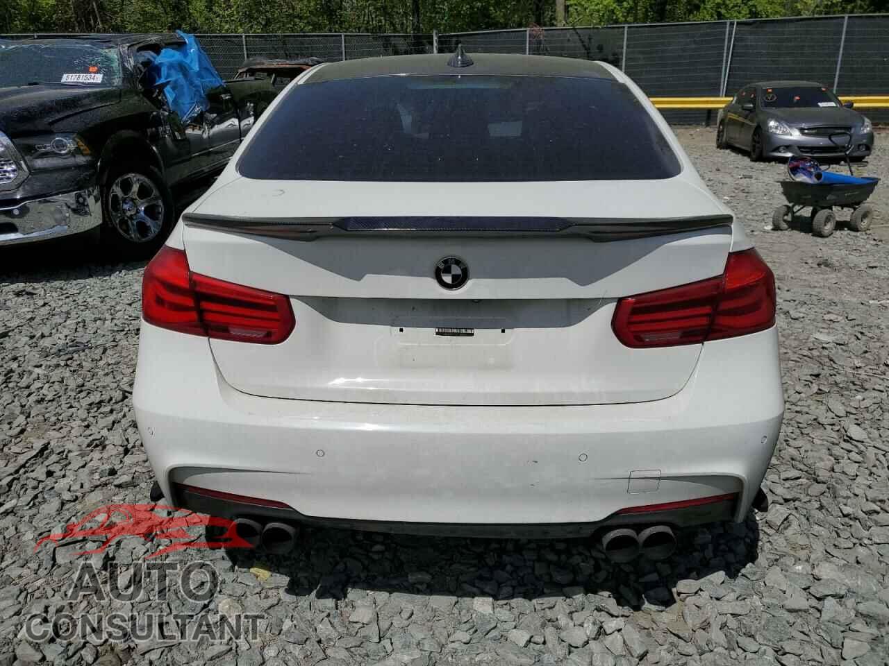 BMW 3 SERIES 2016 - WBA8E3G55GNU00010