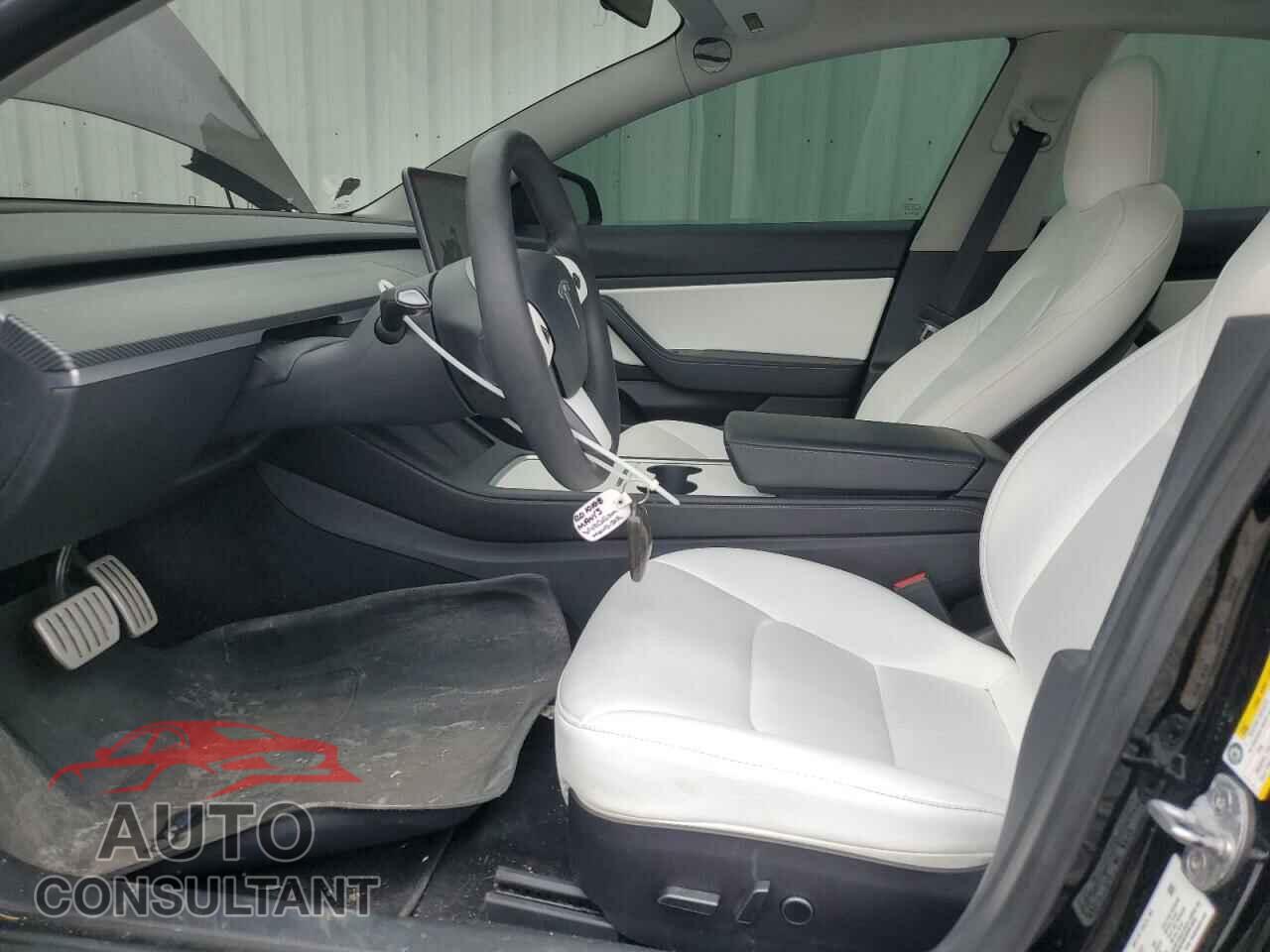 TESLA MODEL 3 2021 - 5YJ3E1EC7MF925440