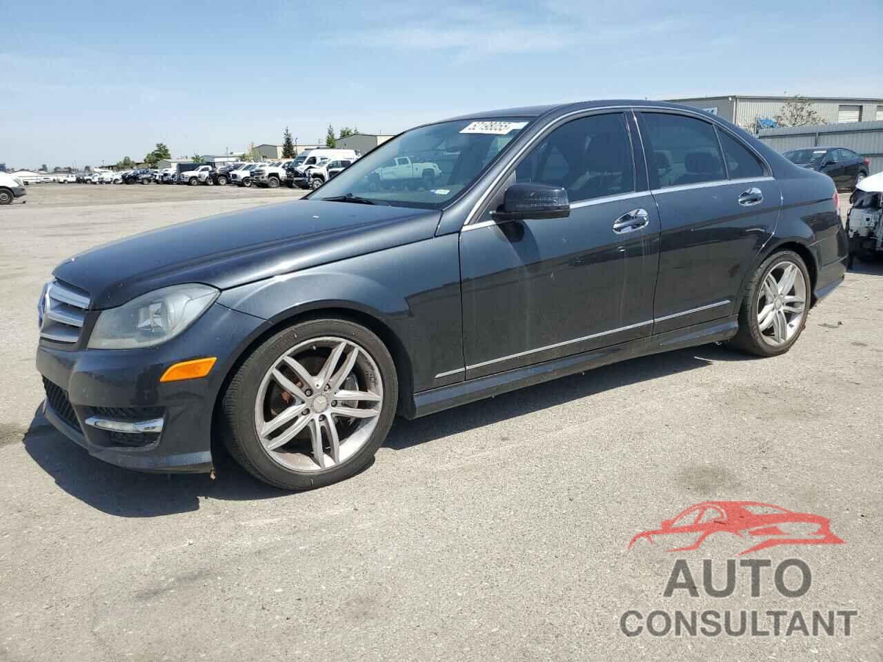 MERCEDES-BENZ C-CLASS 2013 - WDDGF4HB9DF985627