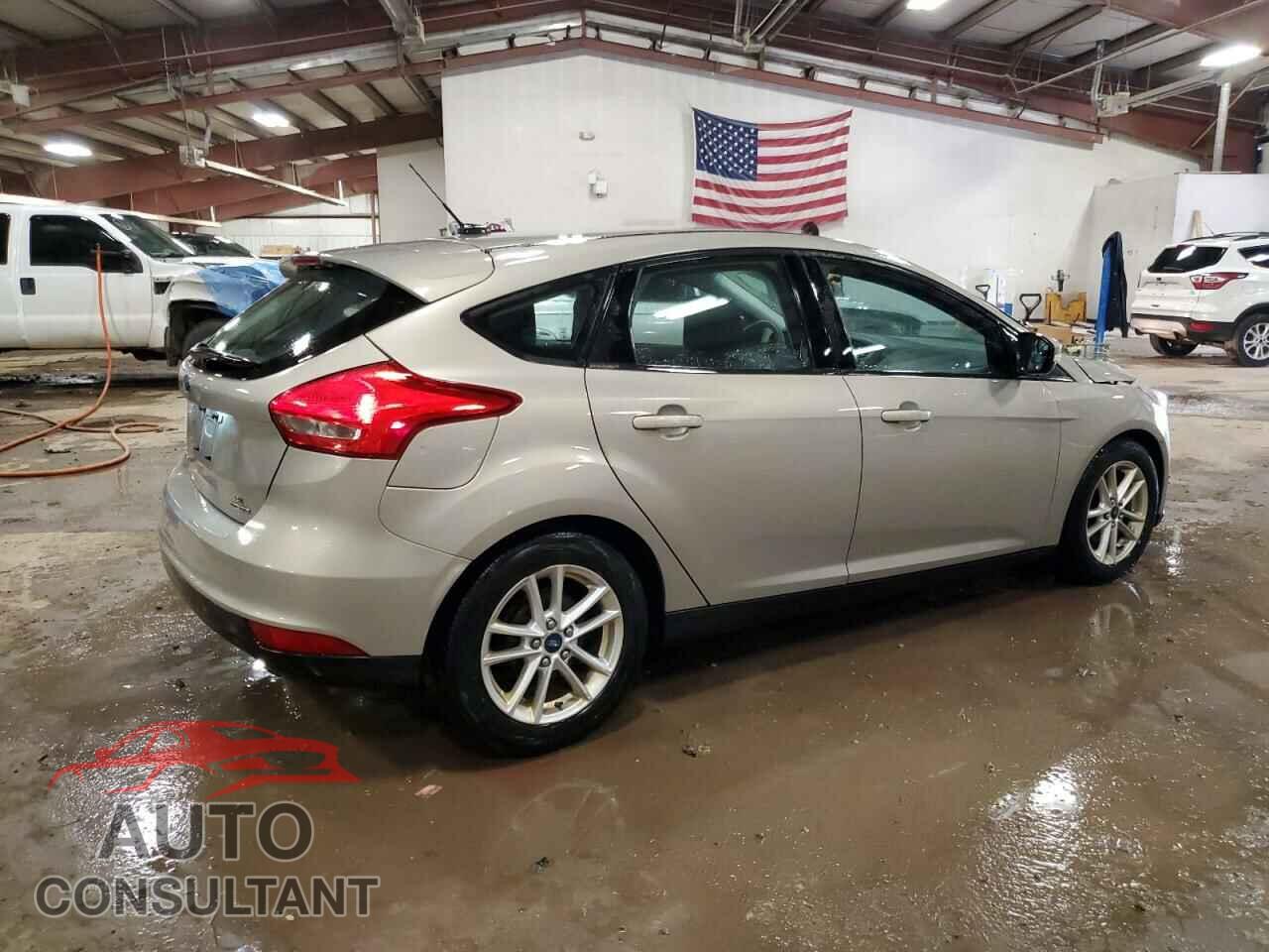 FORD FOCUS 2015 - 1FADP3K21FL301774