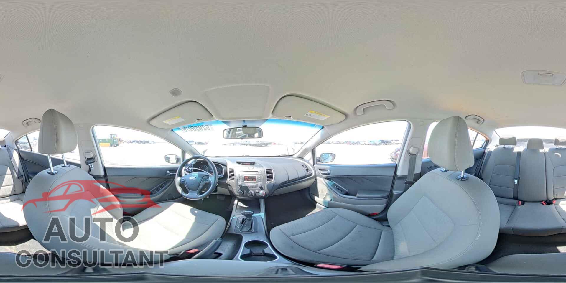 KIA FORTE 2015 - KNAFK4A65F5296821