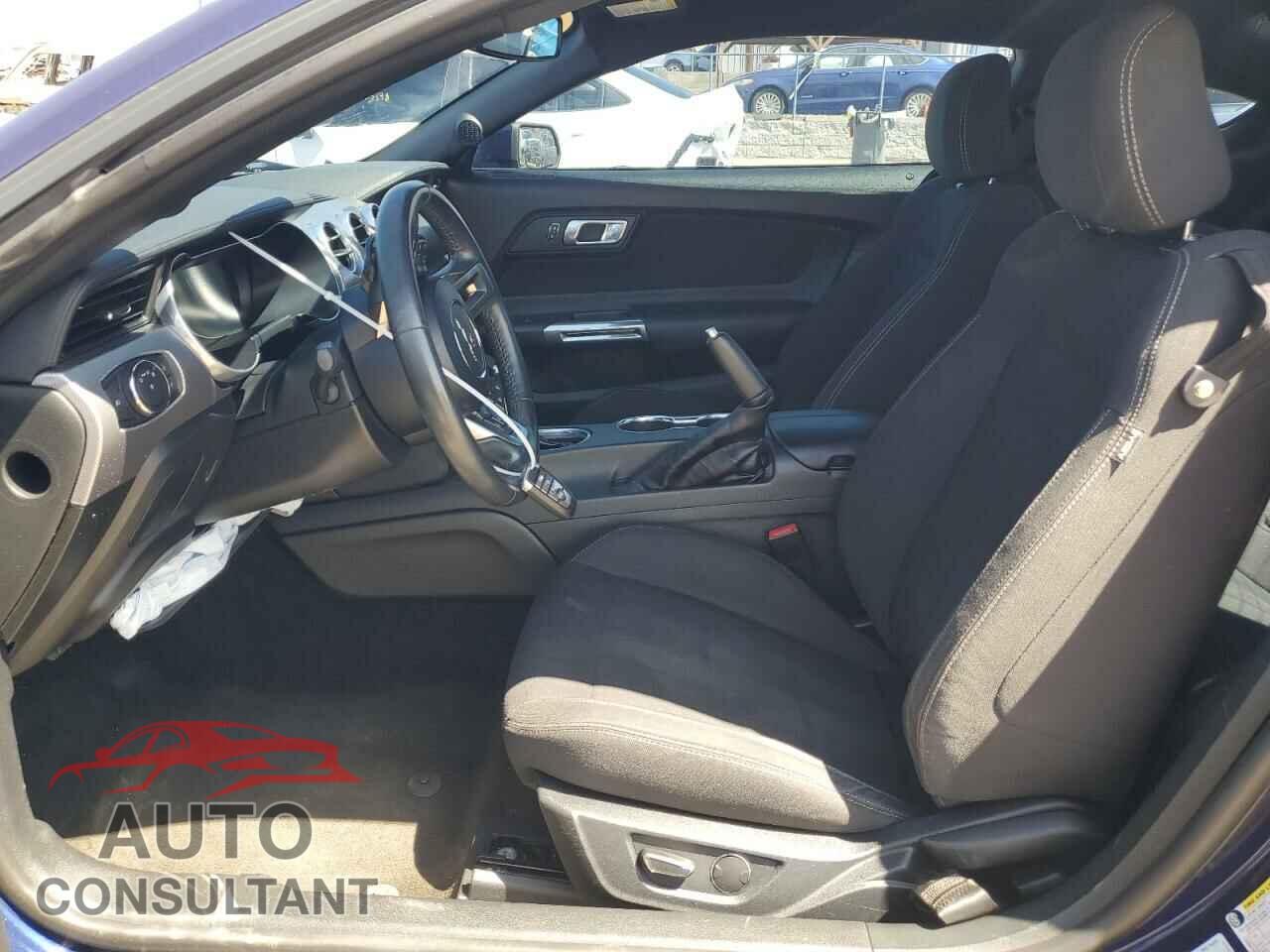 FORD MUSTANG 2018 - 1FA6P8CFXJ5165262