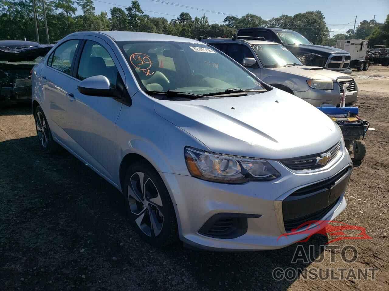 CHEVROLET SONIC 2017 - 1G1JF5SB1H4134821