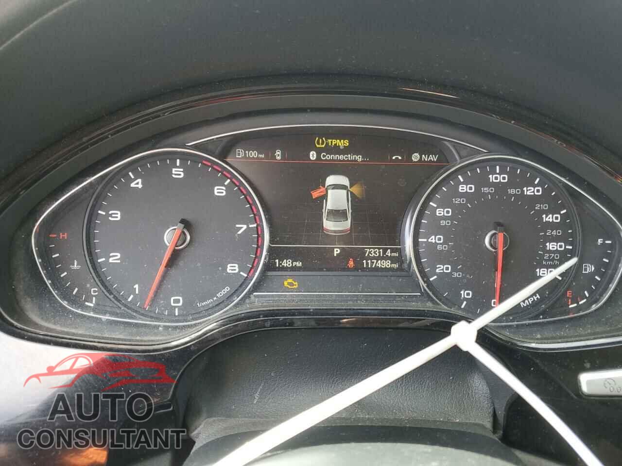 AUDI A8 2015 - WAU32AFD1FN012156