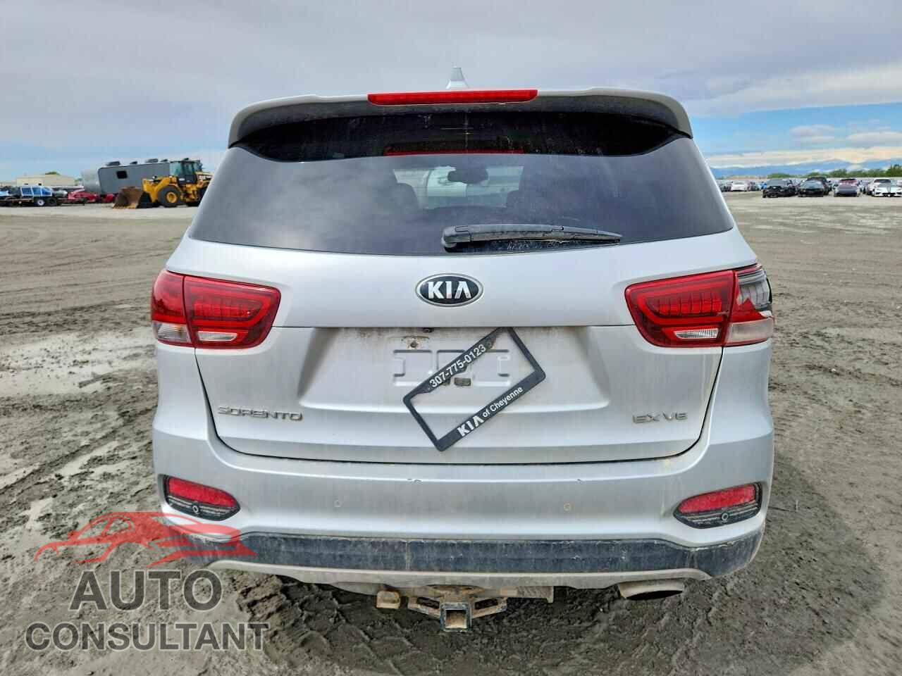 KIA SORENTO 2019 - 5XYPHDA56KG509399