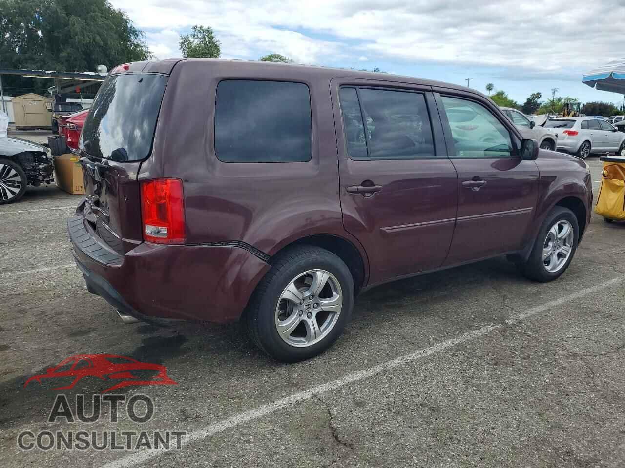 HONDA PILOT 2013 - 5FNYF3H49DB039591
