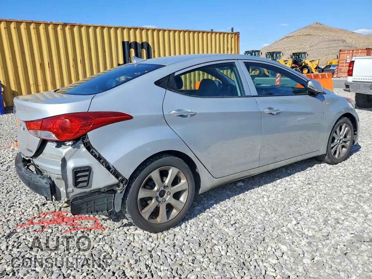 HYUNDAI ELANTRA 2013 - KMHDH4AE4DU846251