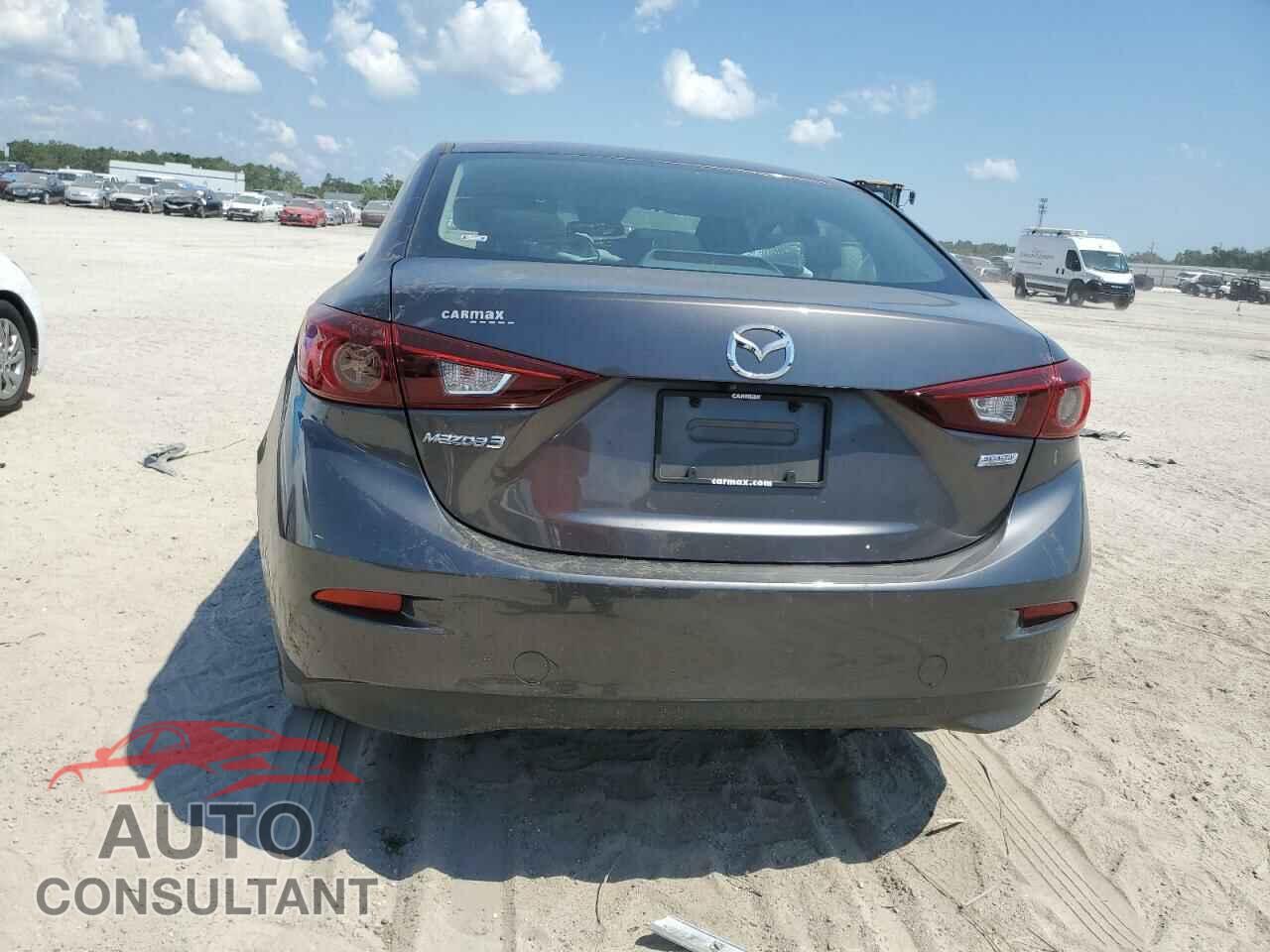 MAZDA 3 2018 - 3MZBN1U72JM224051