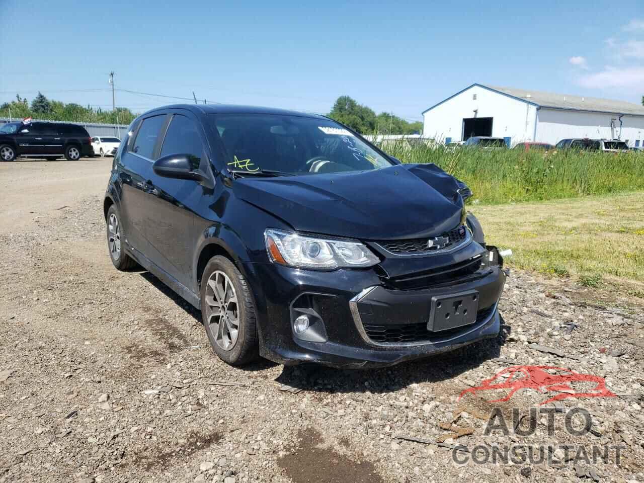 CHEVROLET SONIC 2018 - 1G1JD6SH3J4106332