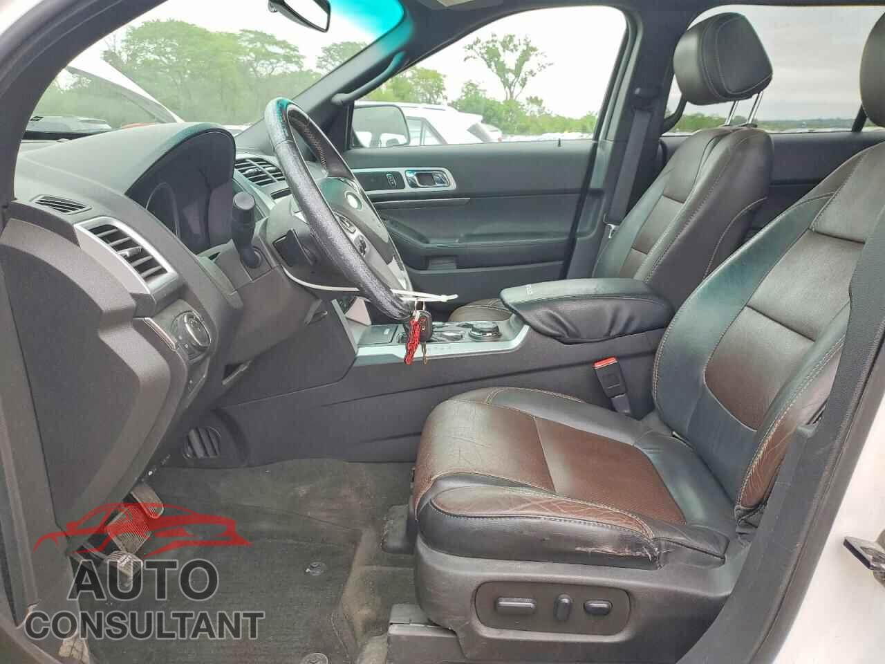 FORD EXPLORER 2015 - 1FM5K8GT3FGB31174