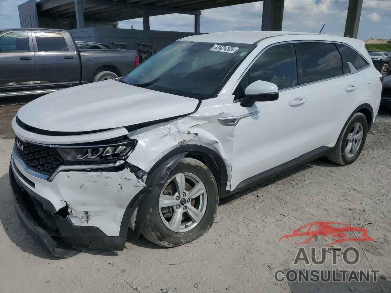 KIA SORENTO 2022 - 5XYRG4LC2NG085408