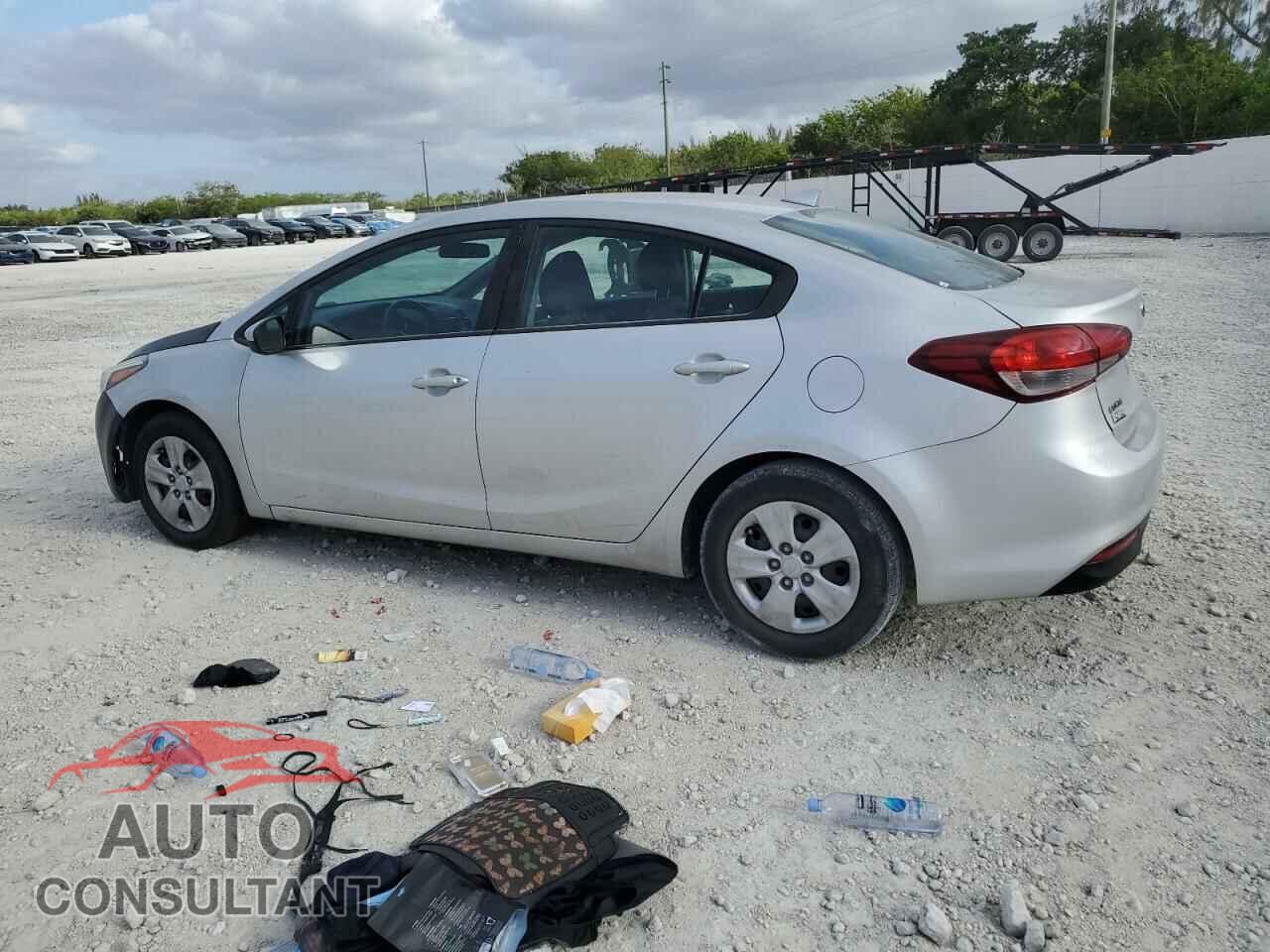 KIA FORTE 2017 - 3KPFK4A76HE056986