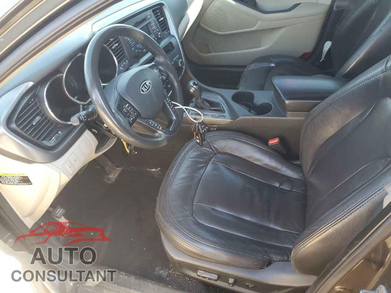KIA OPTIMA 2011 - KNAGM4A75B5073731