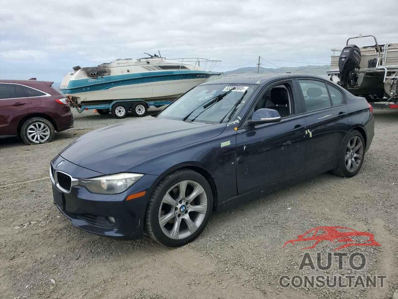 BMW 3 SERIES 2013 - WBA3C1G53DNR47311
