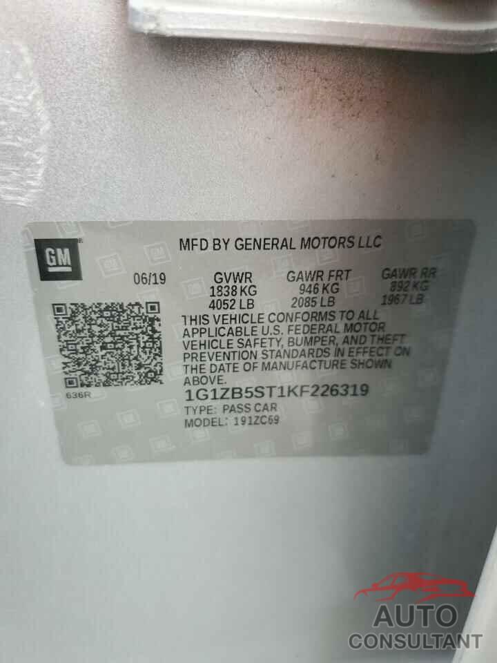 CHEVROLET MALIBU 2019 - 1G1ZB5ST1KF226319