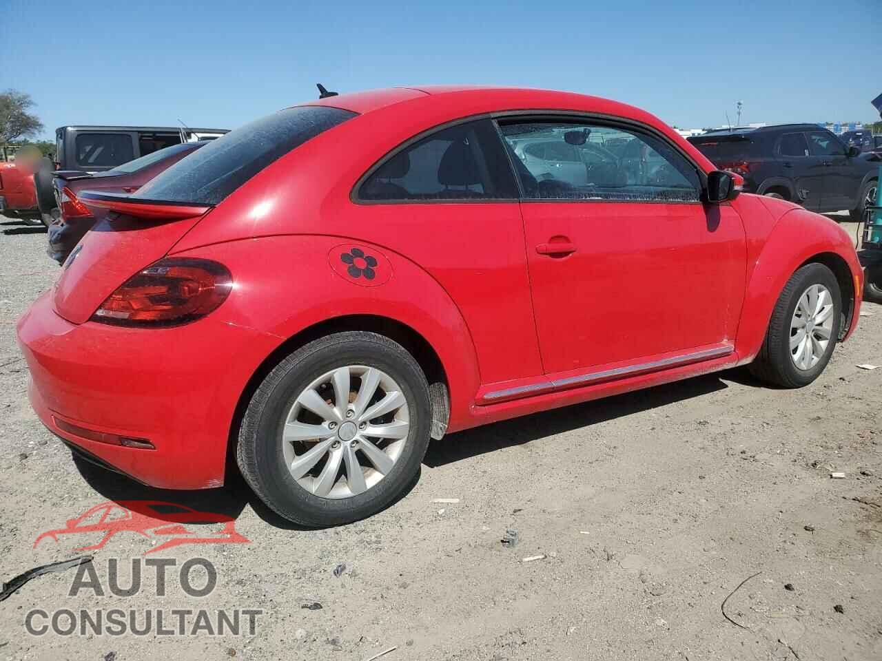 VOLKSWAGEN BEETLE 2019 - 3VWFD7AT9KM718059