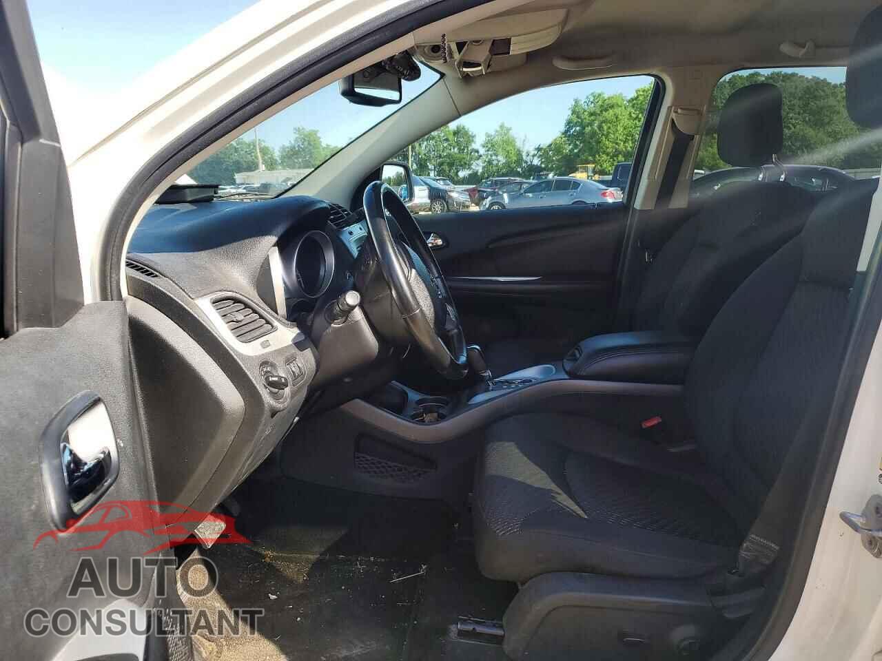 DODGE JOURNEY 2012 - 3C4PDCCG8CT188125