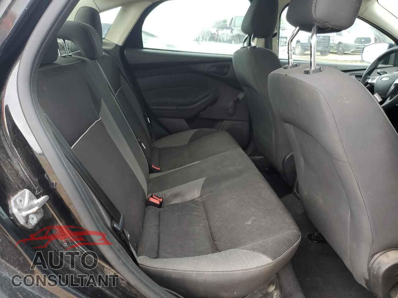 FORD FOCUS 2014 - 1FADP3E22EL406267