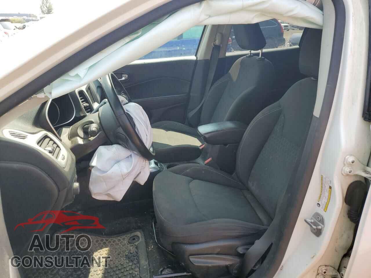 JEEP COMPASS 2019 - 3C4NJDABXKT842828