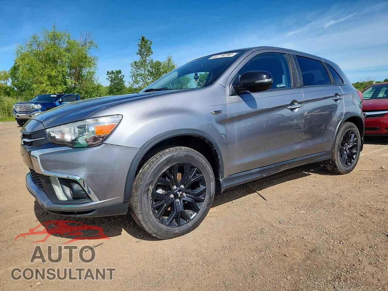 MITSUBISHI OUTLANDER 2018 - JA4AR3AU7JU009053