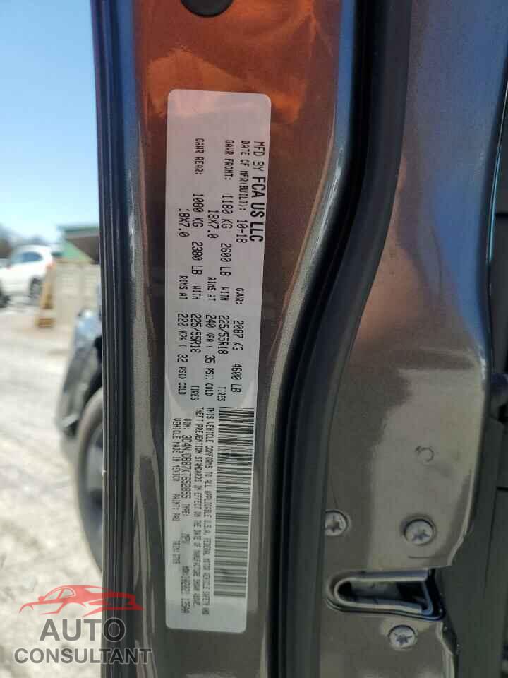 JEEP COMPASS 2019 - 3C4NJDBB7KT652855