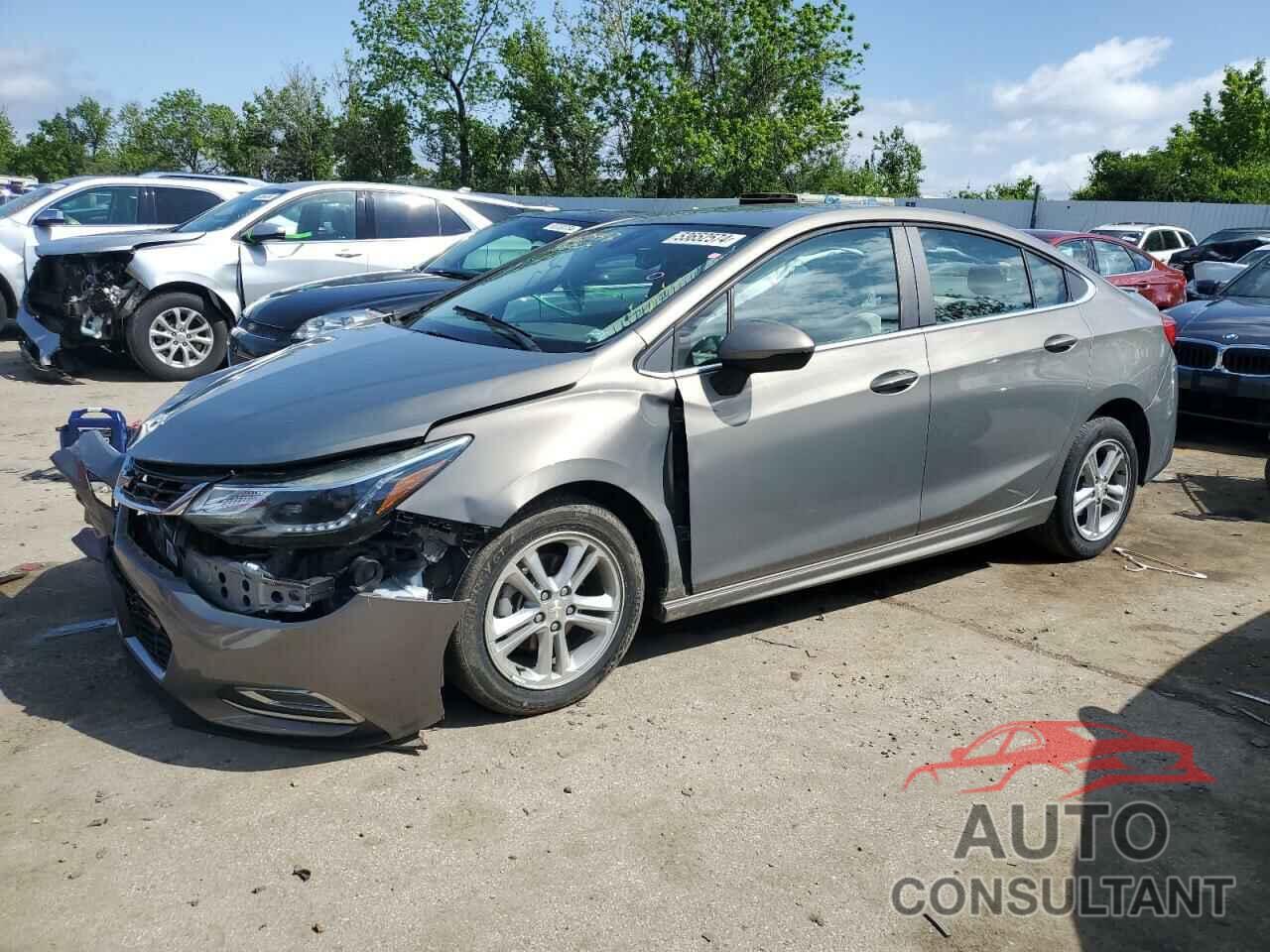 CHEVROLET CRUZE 2018 - 1G1BE5SM8J7129516