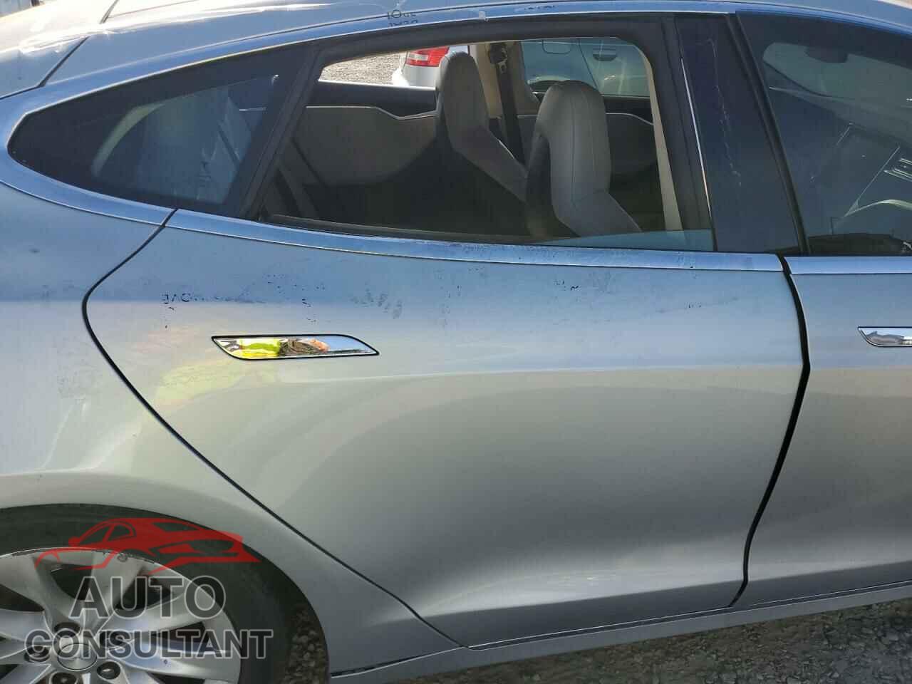 TESLA MODEL S 2016 - 5YJSA1E27GF150737