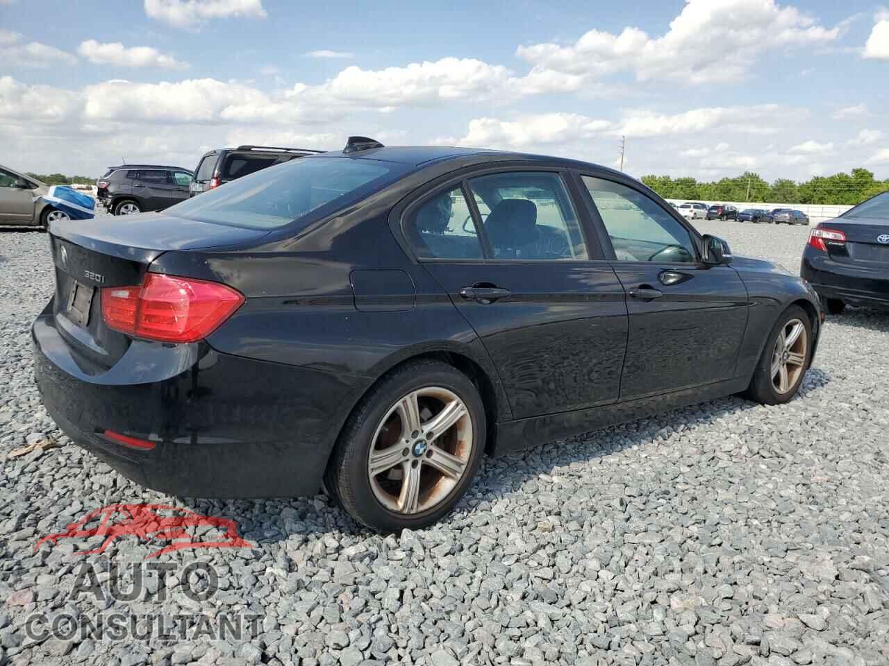 BMW 3 SERIES 2014 - WBA3B1G50ENT00580