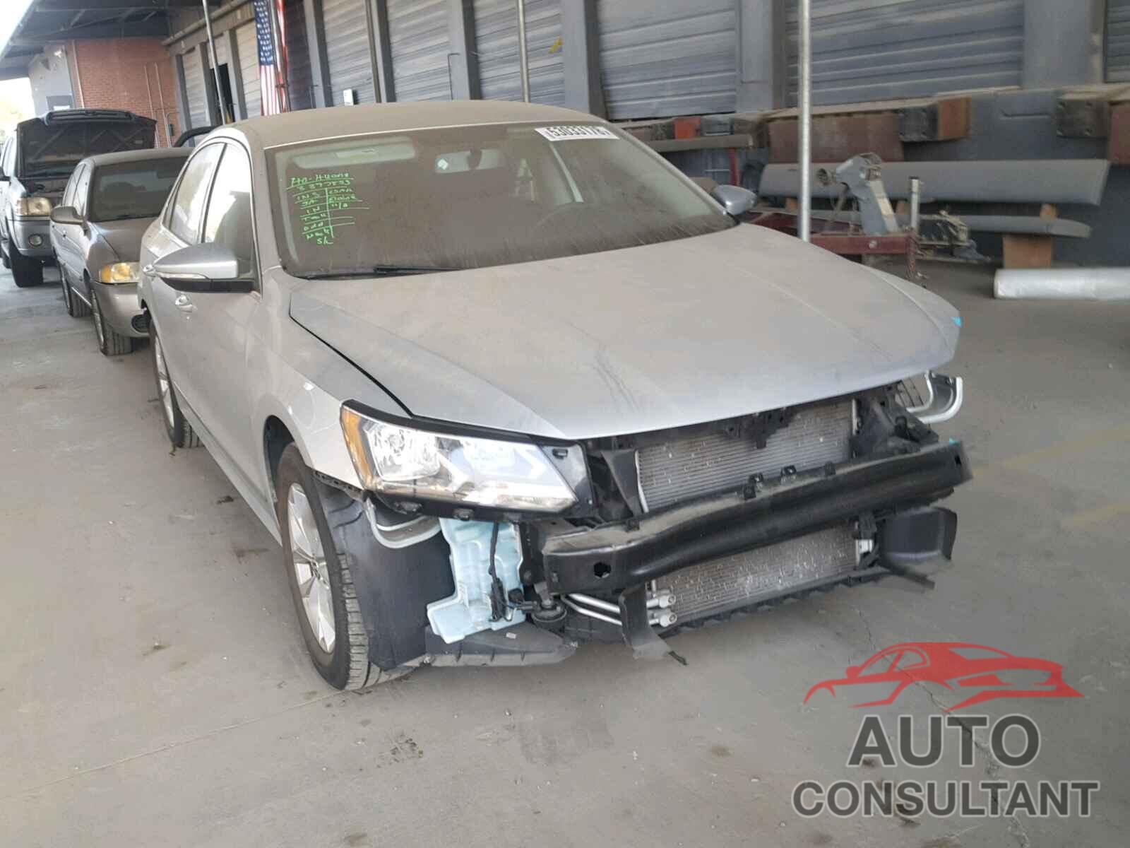 VOLKSWAGEN PASSAT 2016 - 1VWAT7A38GC030902