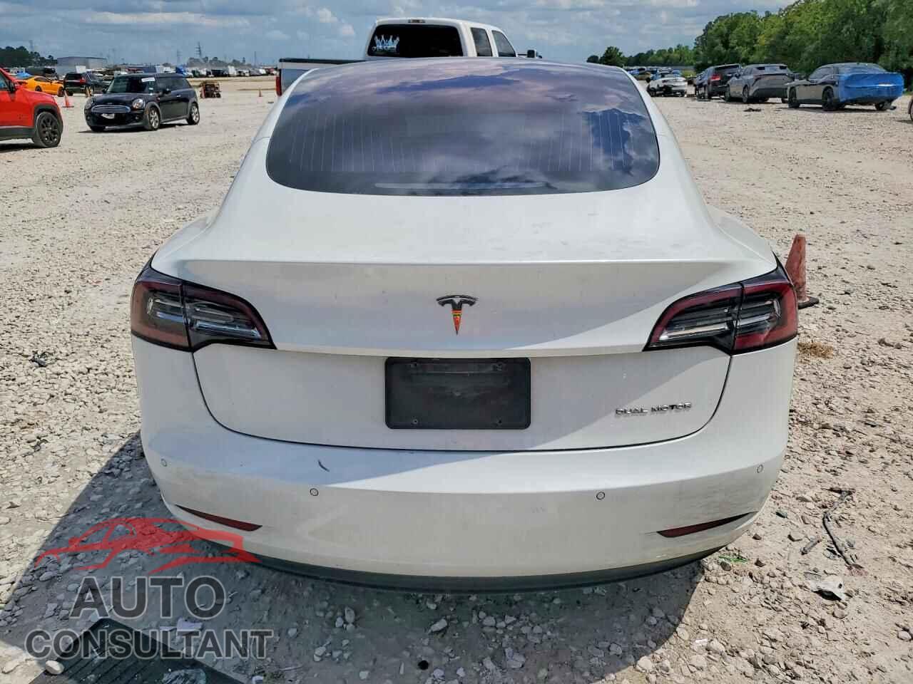 TESLA MODEL 3 2018 - 5YJ3E1EB6JF178948