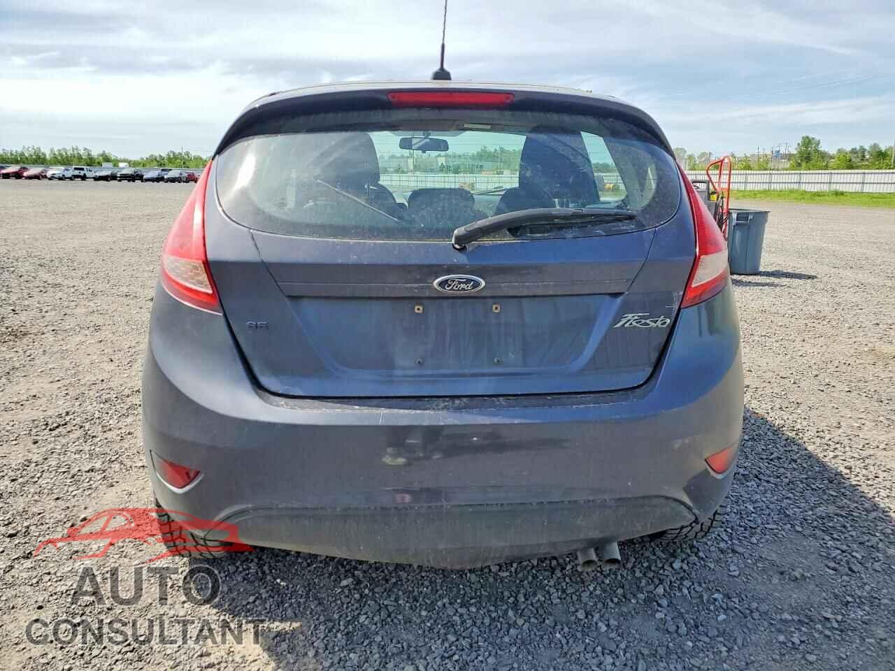 FORD FIESTA 2013 - 3FADP4EJ0DM102400