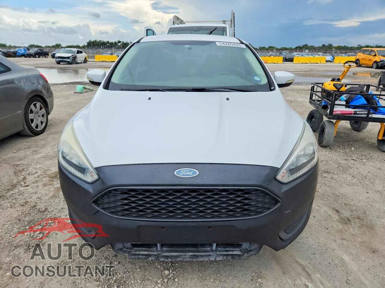 FORD FOCUS 2017 - 1FADP3F20HL275049