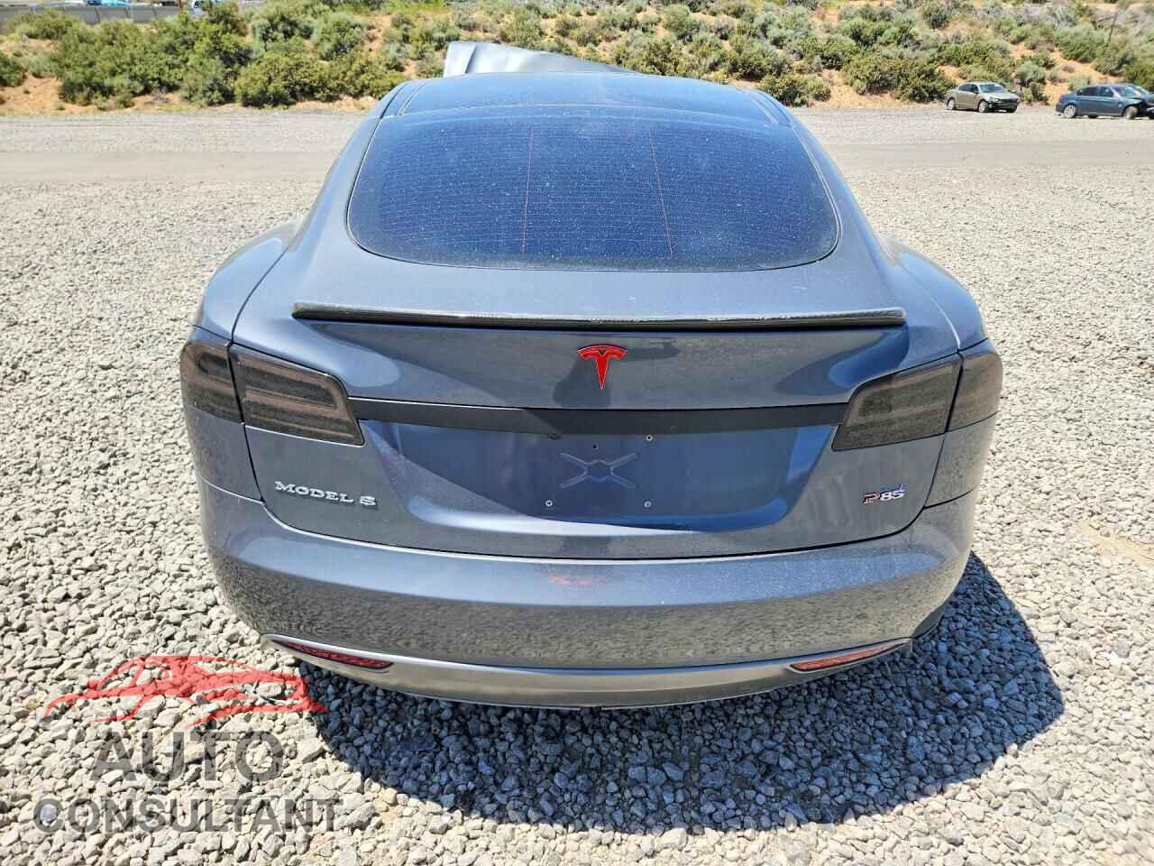 TESLA MODEL S 2013 - 5YJSA1CP6DFP06921