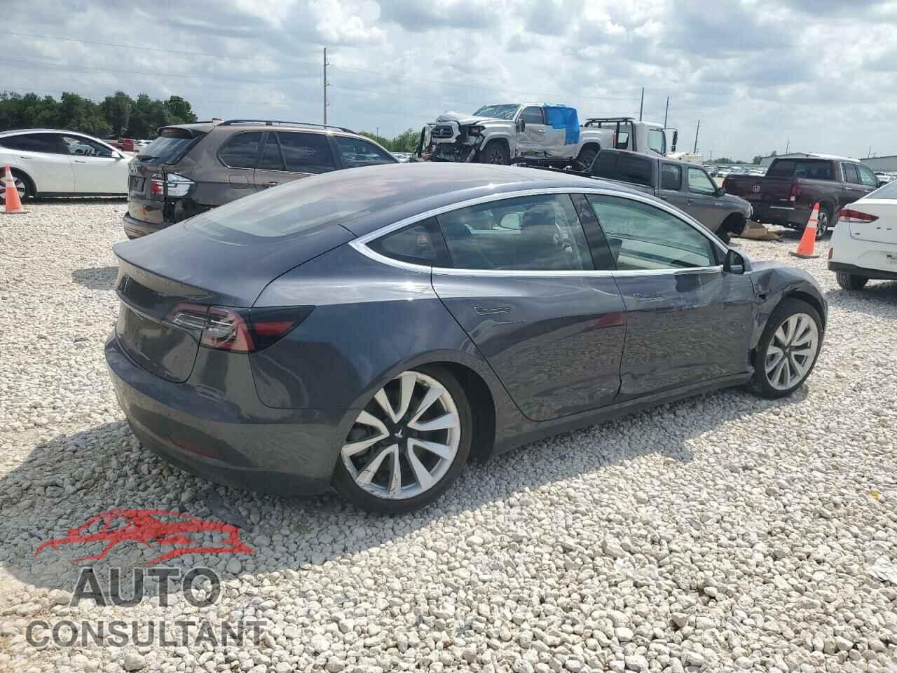 TESLA MODEL 3 2018 - 5YJ3E1EA6JF047204