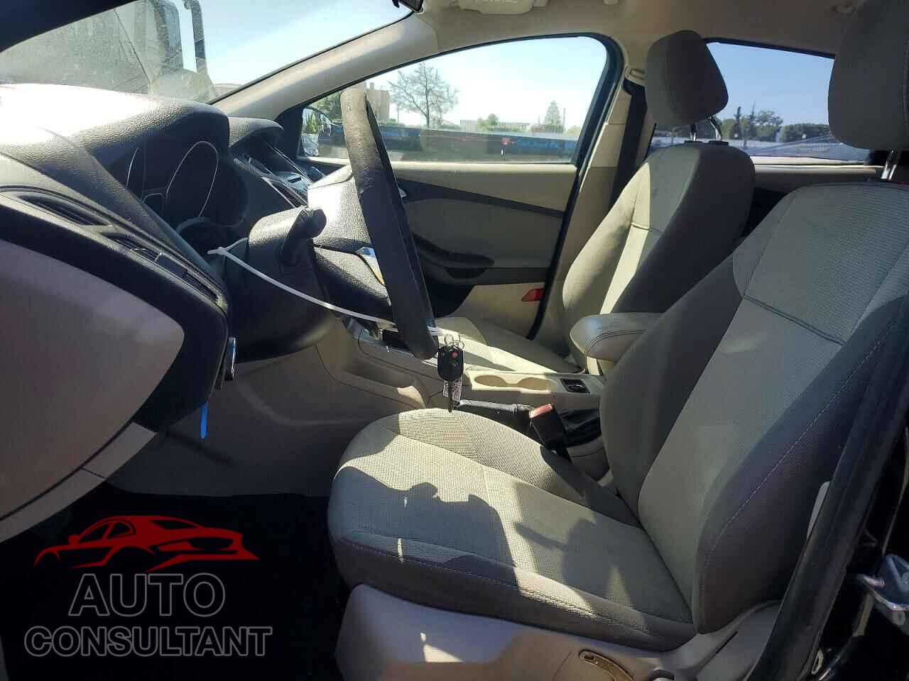 FORD FOCUS 2012 - 1FAHP3F28CL379248
