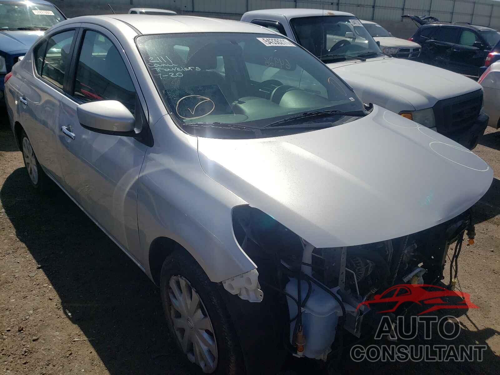 NISSAN VERSA 2017 - 3N1CN7AP4HK467030