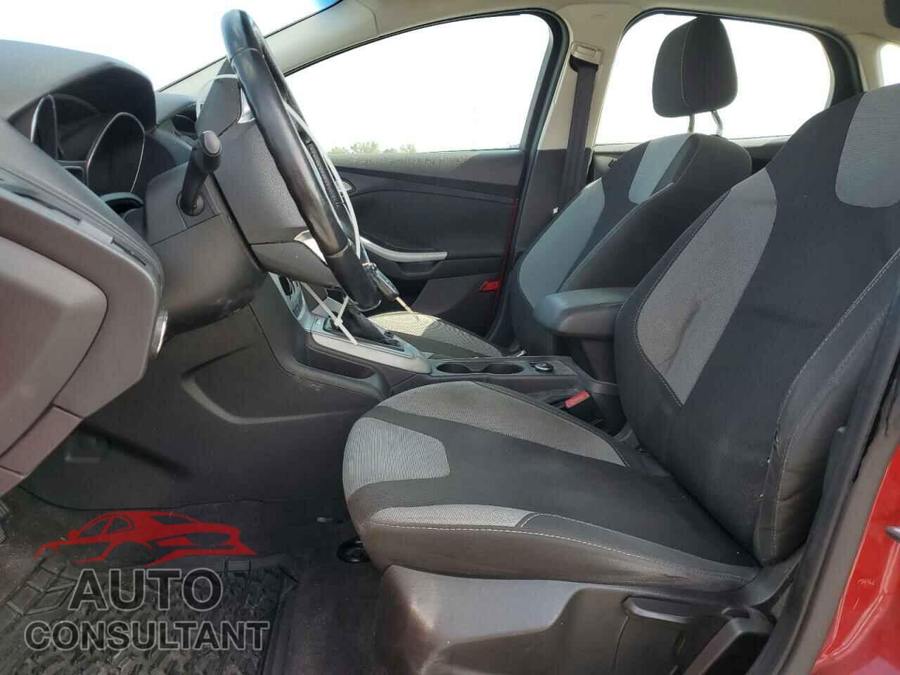 FORD FOCUS 2012 - 1FAHP3K27CL225023