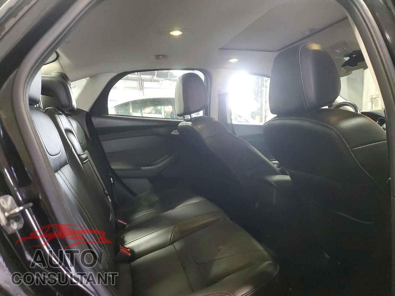 FORD FOCUS 2013 - 1FADP3J2XDL144969