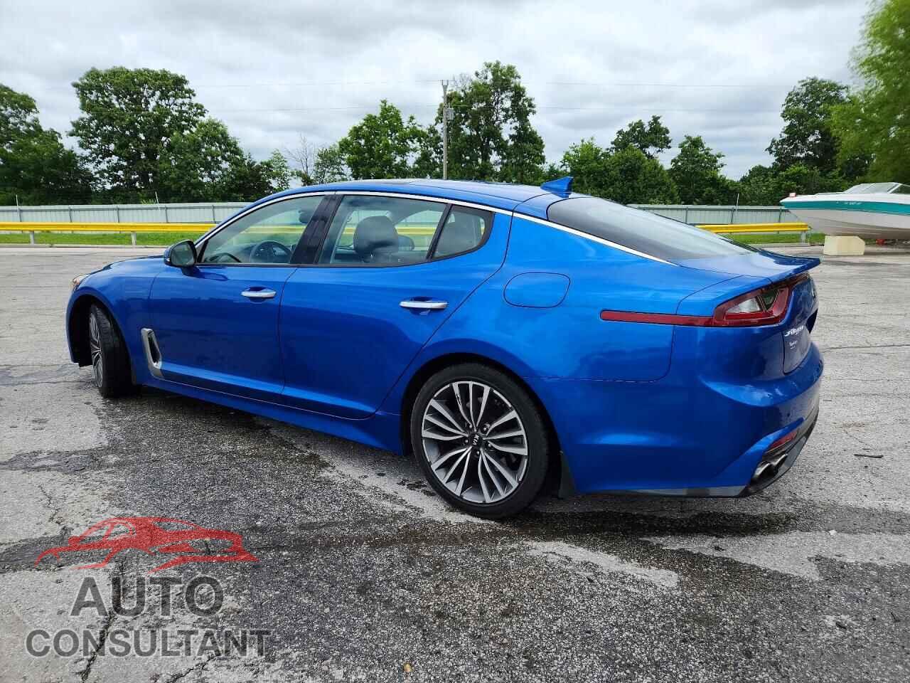 KIA STINGER 2018 - KNAE25LA3J6033085