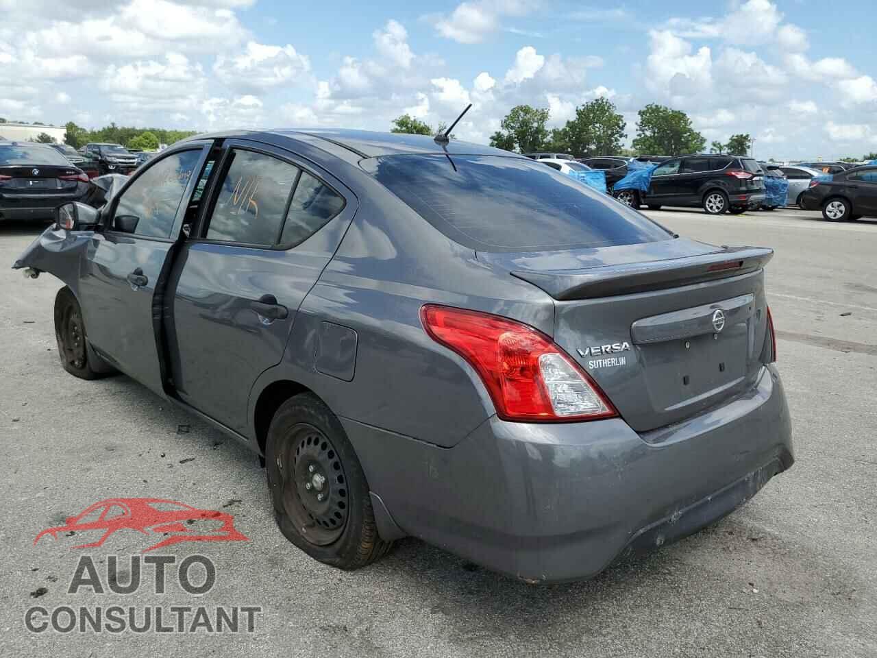 NISSAN VERSA 2018 - 3N1CN7AP1JL842971