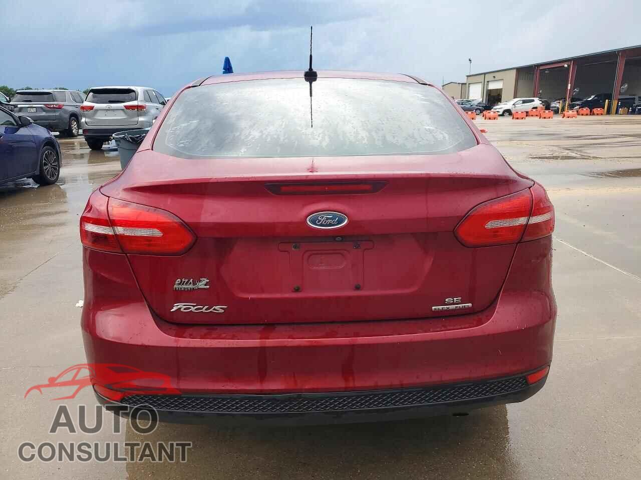 FORD FOCUS 2016 - 1FADP3F27GL361389