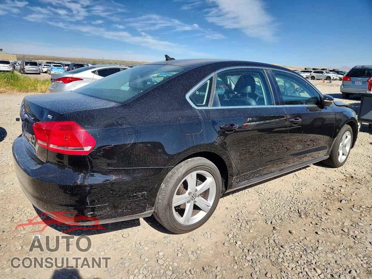 VOLKSWAGEN PASSAT 2012 - 1VWBP7A37CC044227