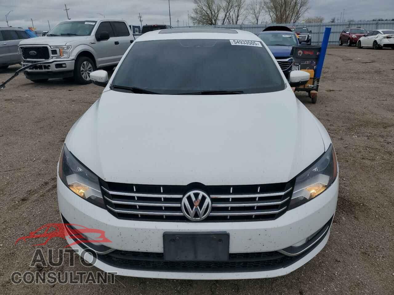 VOLKSWAGEN PASSAT 2013 - 1VWCN7A3XDC103119