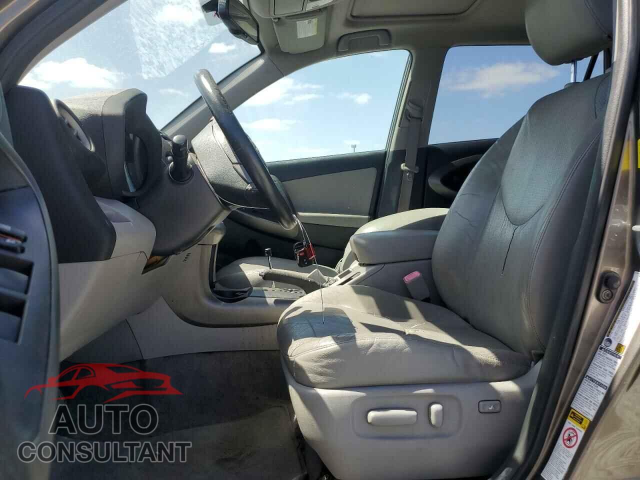 TOYOTA RAV4 2010 - JTMDF4DV1A5030741