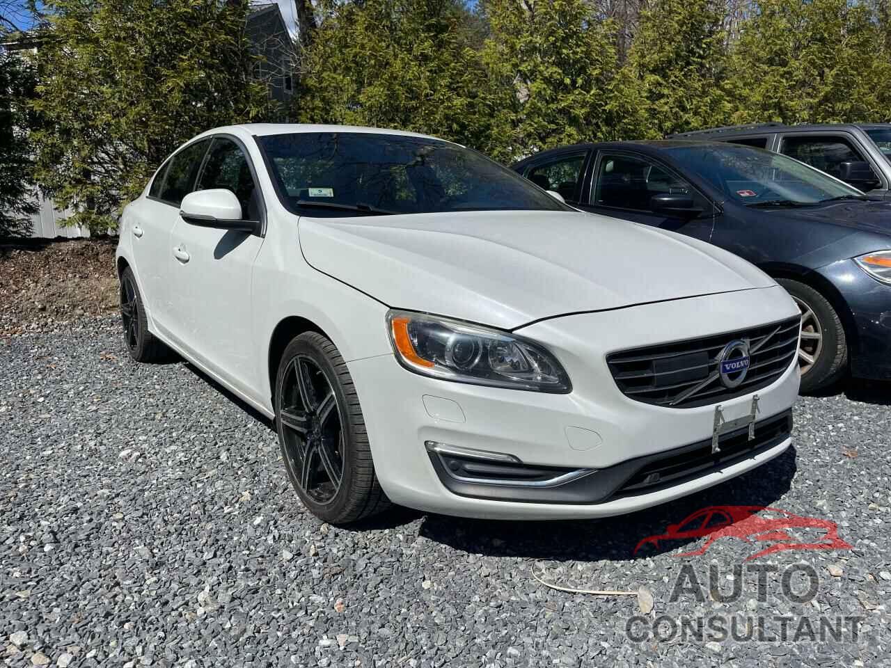 VOLVO S60 2015 - YV149MFM1F2337521