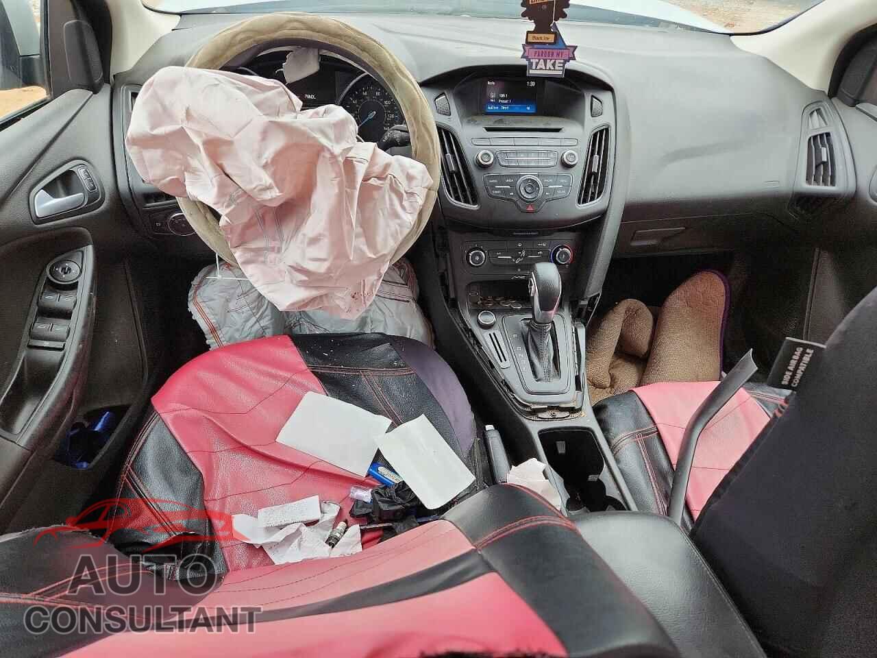 FORD FOCUS 2017 - 1FADP3F20HL309376