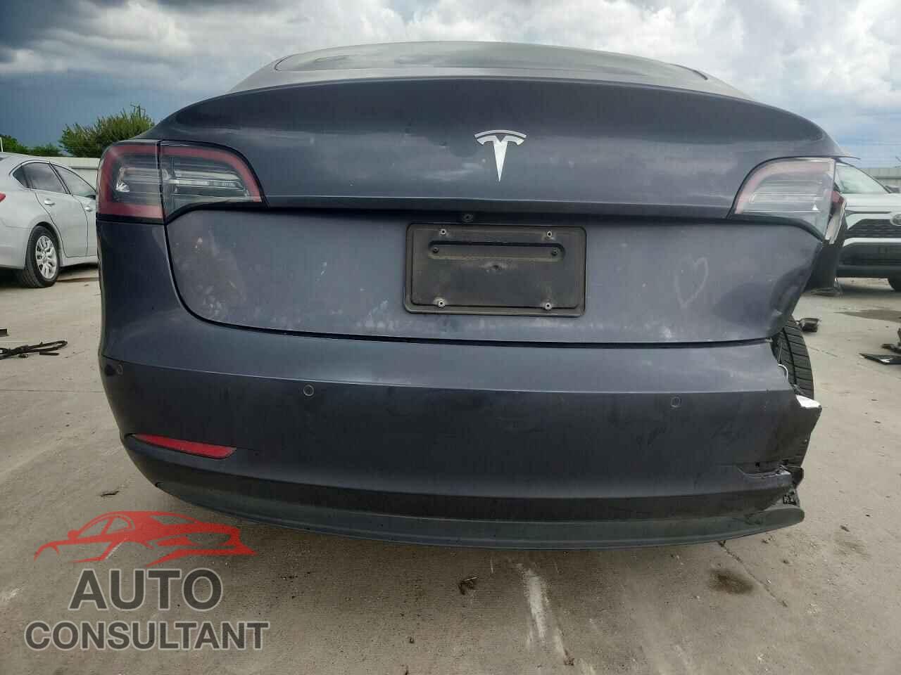 TESLA MODEL 3 2020 - 5YJ3E1EA3LF799171