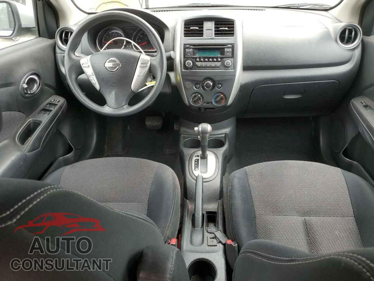 NISSAN VERSA 2015 - 3N1CN7APXFL852437