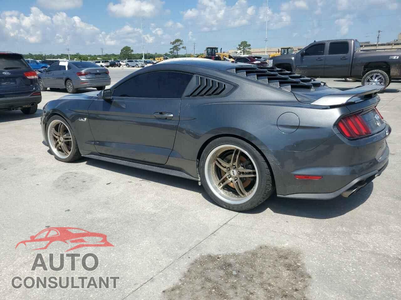 FORD MUSTANG 2019 - 1FA6P8CFXK5146843